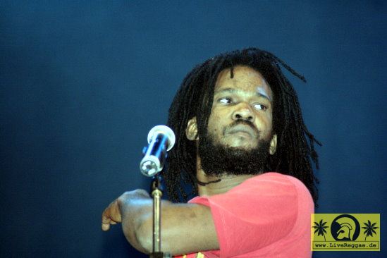 Al Griffiths (Jam) with The Gladiators 11- Chiemsee Reggae Festival, Übersee - Main Stage 21- August 2005 (6)-jpg